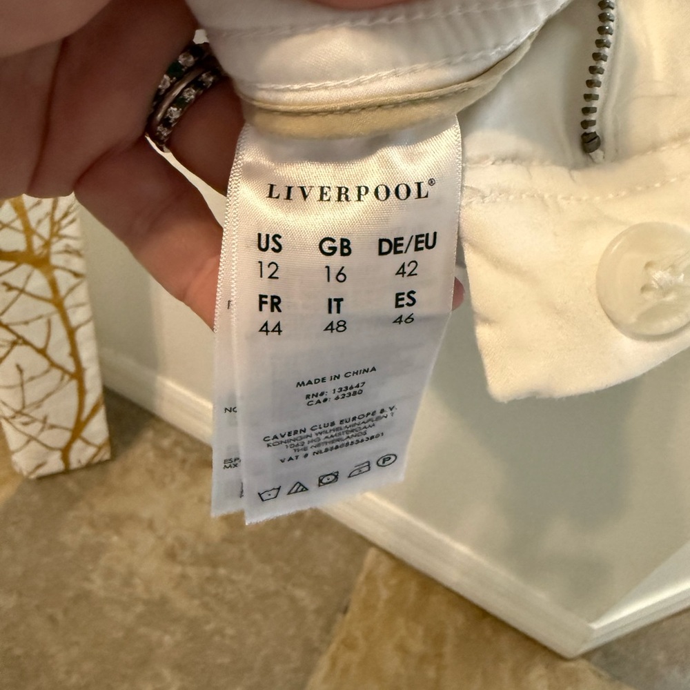 Liverpool Ivory Button-Up Jacket - Picture 6 of 6